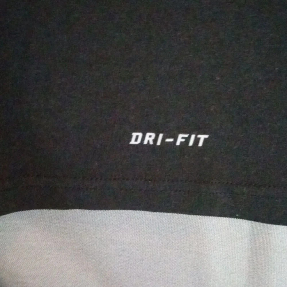 Nike Dri Fit tshirts Size L Black IUPUI Basketball Pre-owned - Picture 4 of 8